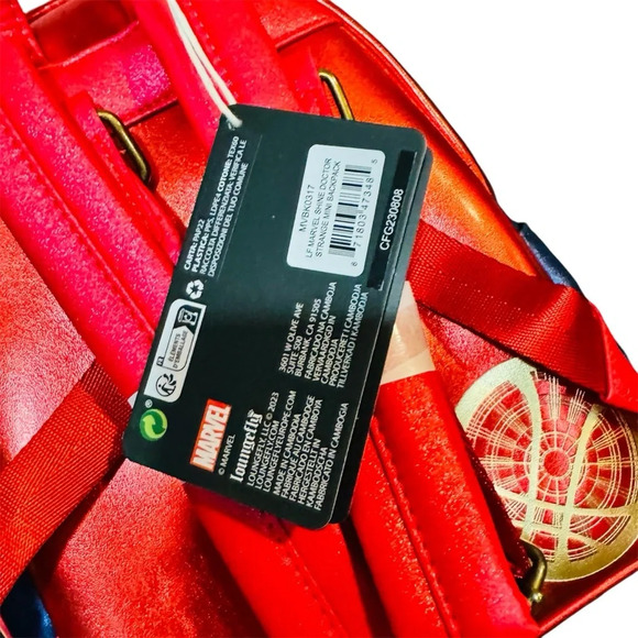 NWT Loungefly Marvel Metallic Doctor Strange Cosplay Mini Backpack - Picture 5 of 6